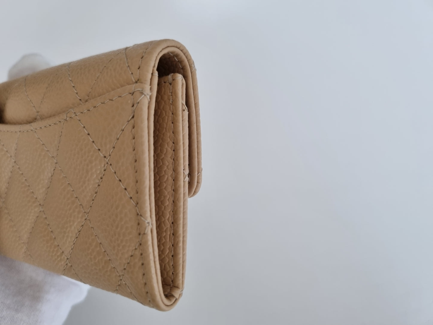 Chanel Kartenetui mit Patte - Kaviarleder - Beige - Silberne Hardware