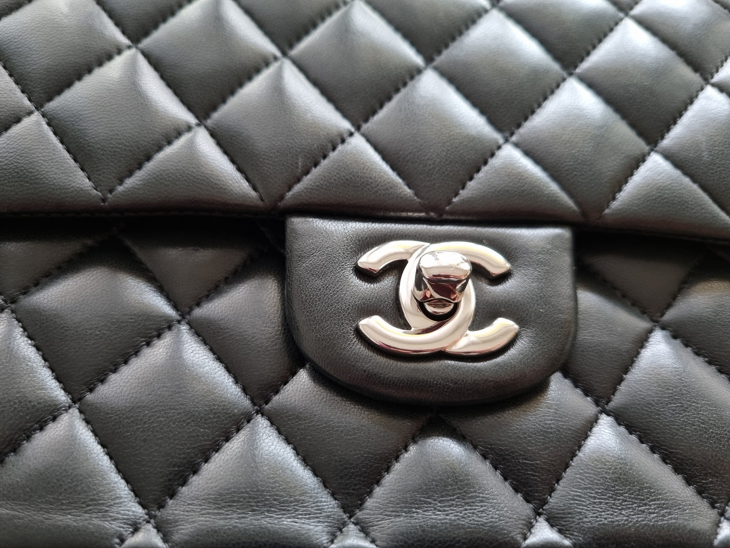 Chanel Classic Flap Medium
