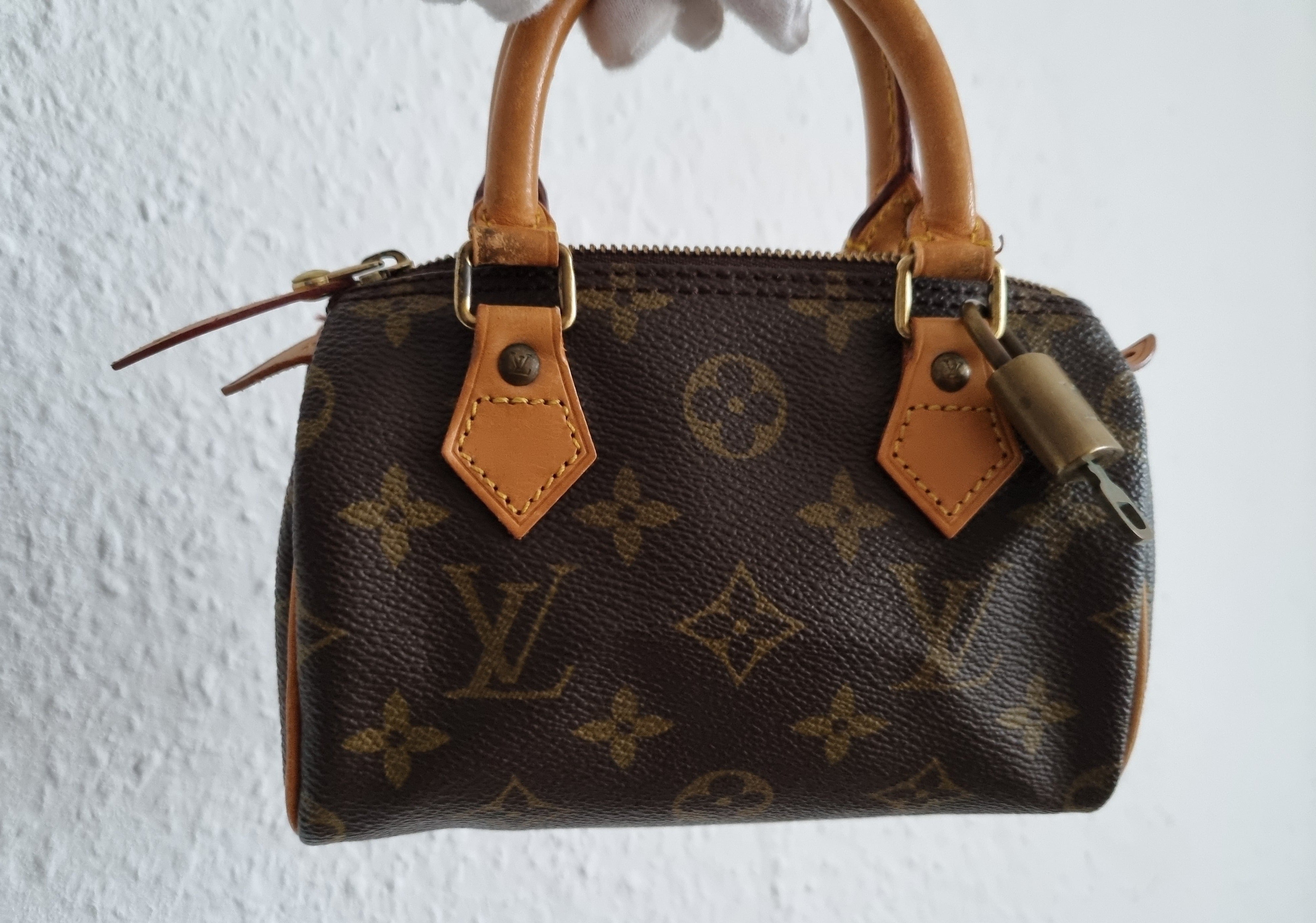 Louis Vuitton Monogram Canvas HL Speedy Mini QJBFUM4J0B004