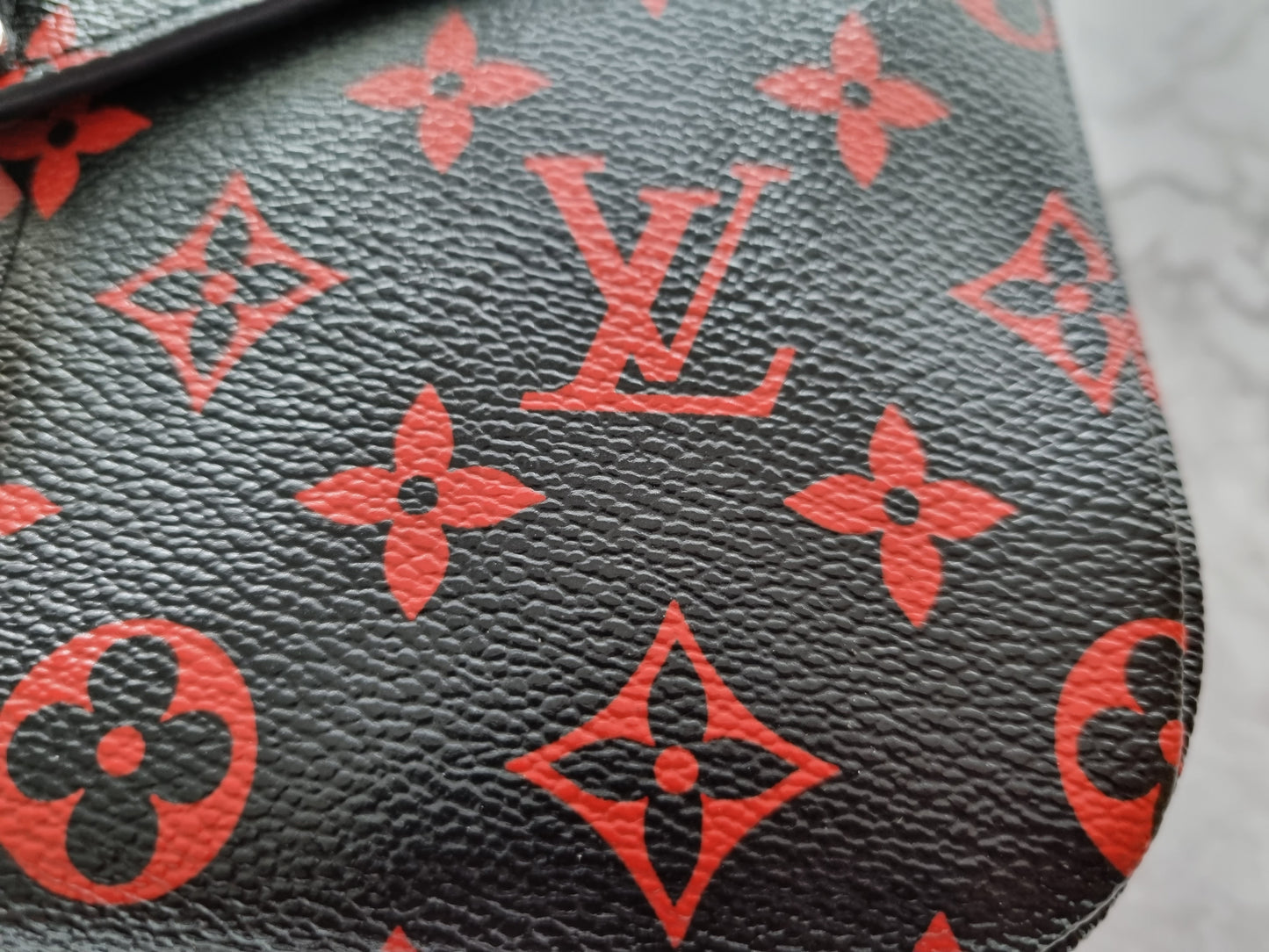 Louis Vuitton Pochette Métis Infrarouge - Limited Edition