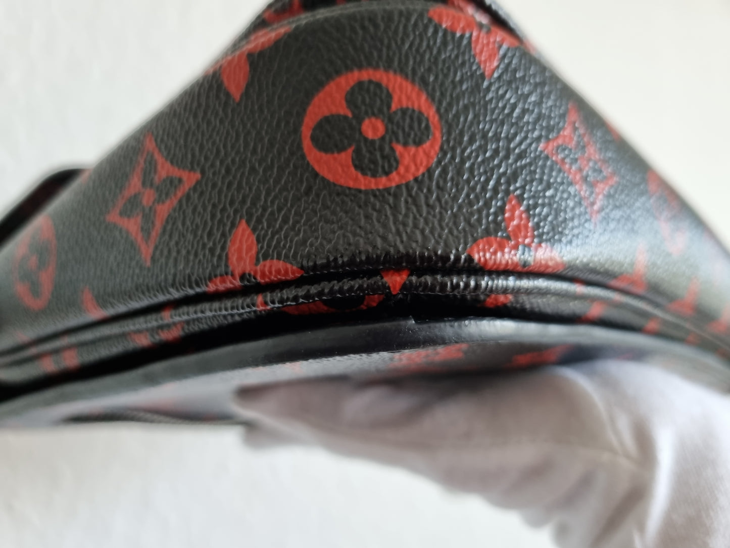 Louis Vuitton Pochette Métis Infrarouge - Limited Edition