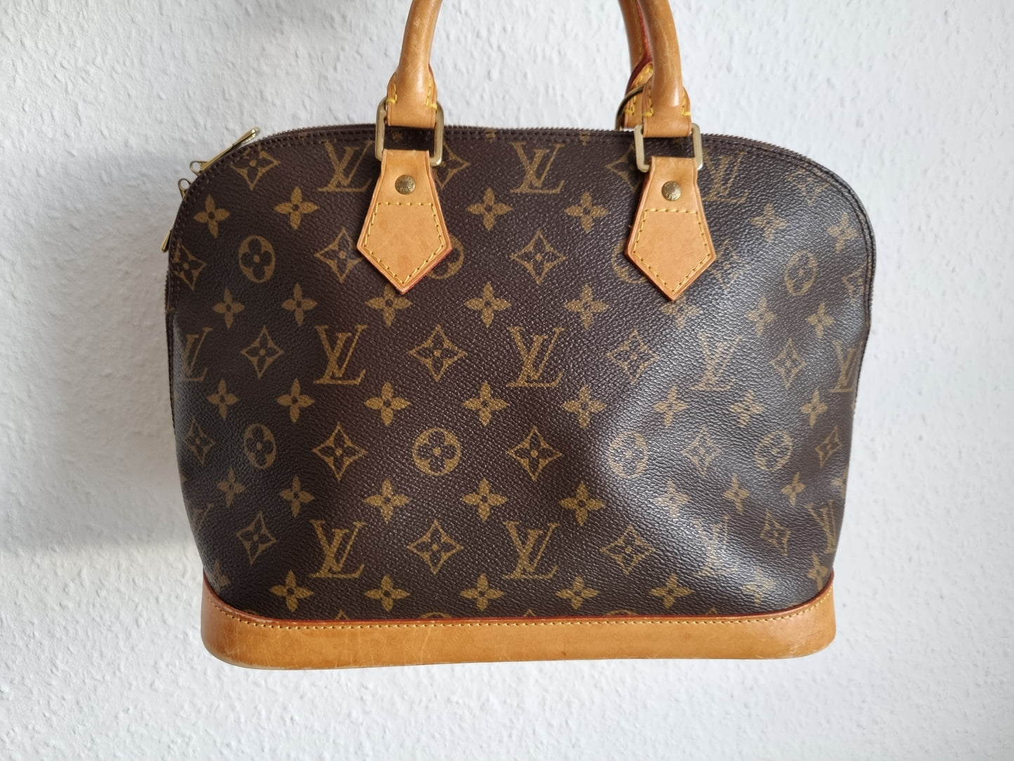 Louis Vuitton Alma Vintage PM