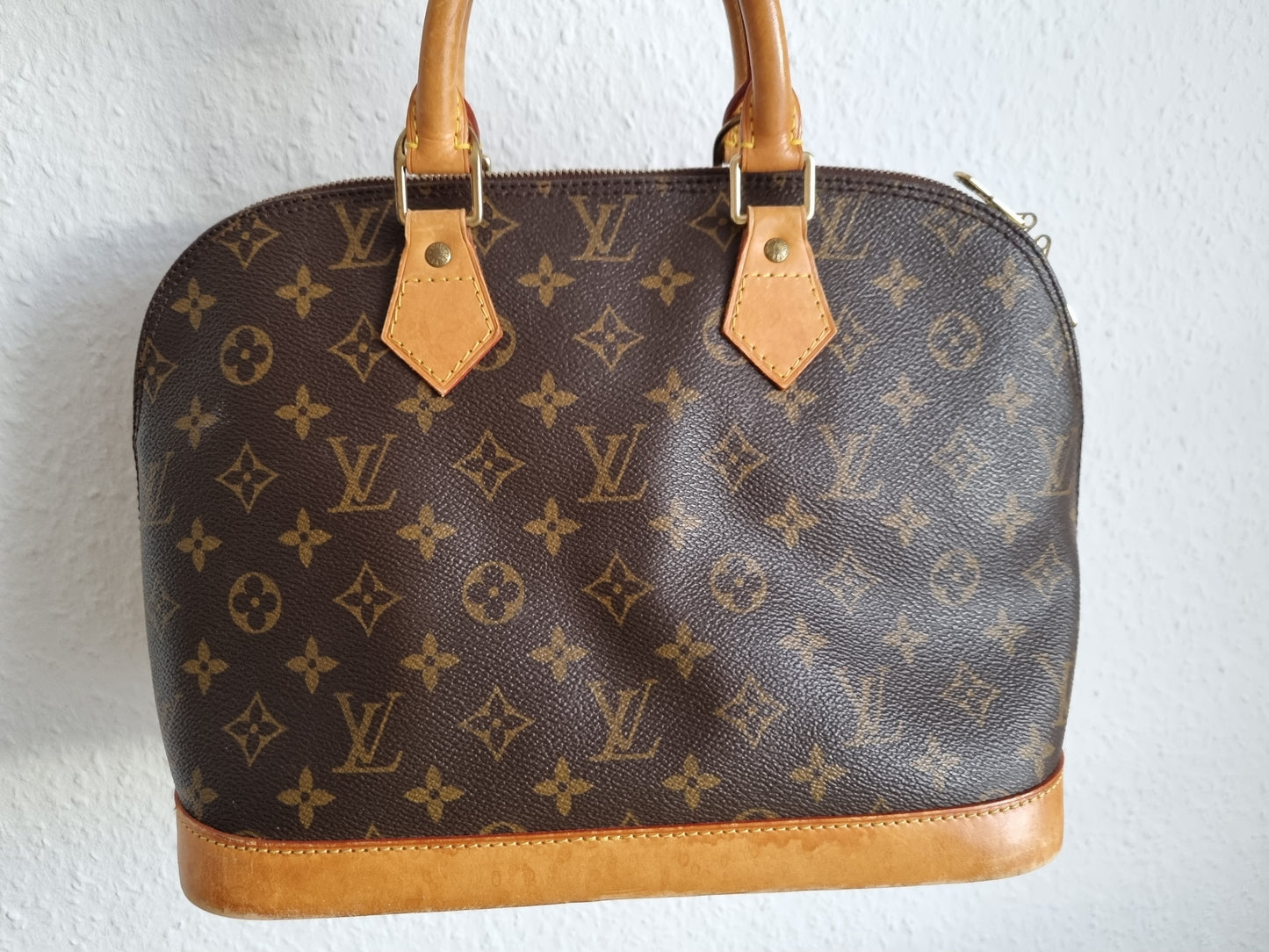 Louis Vuitton Alma Vintage PM