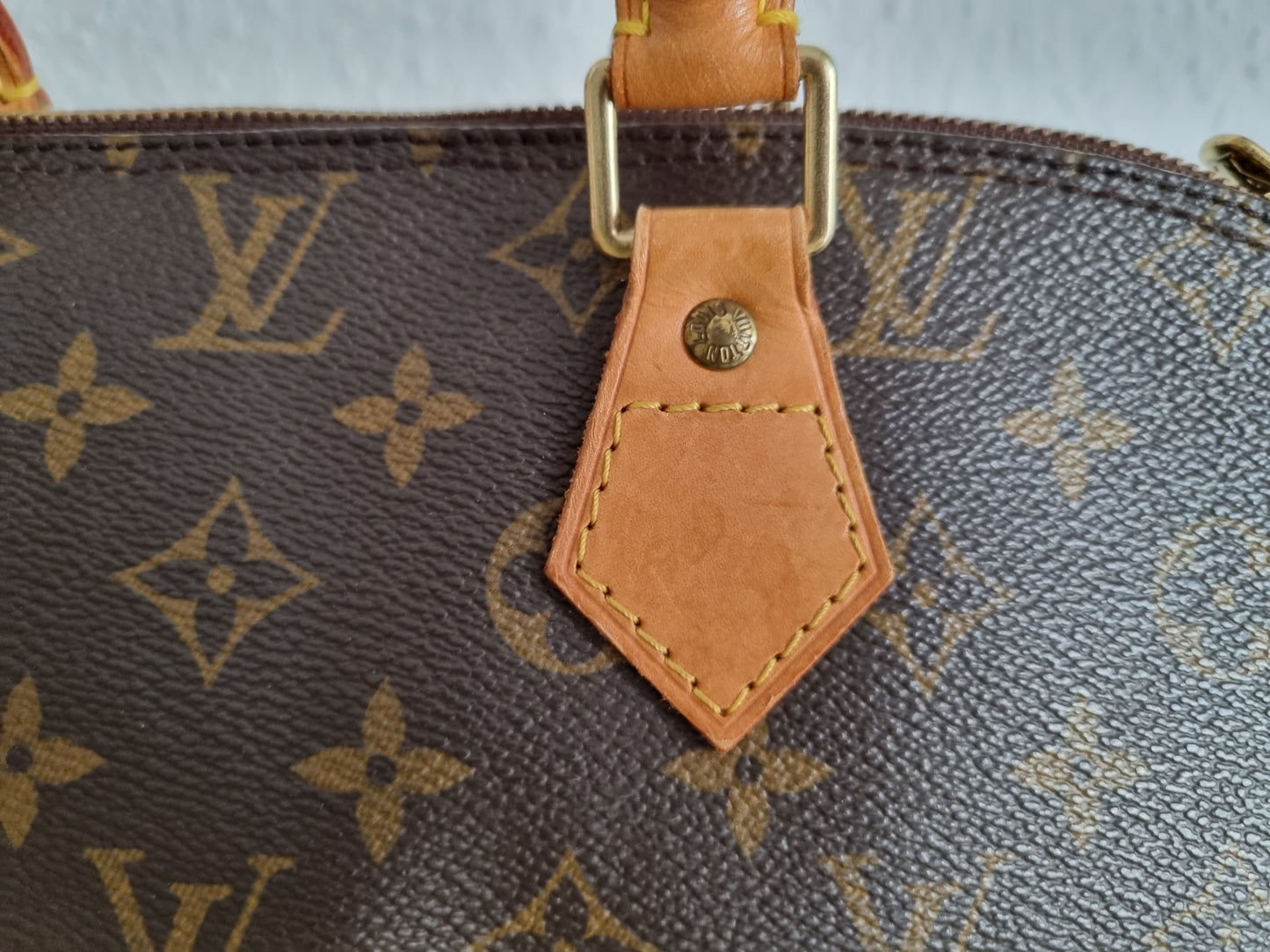 Louis Vuitton Alma Vintage PM