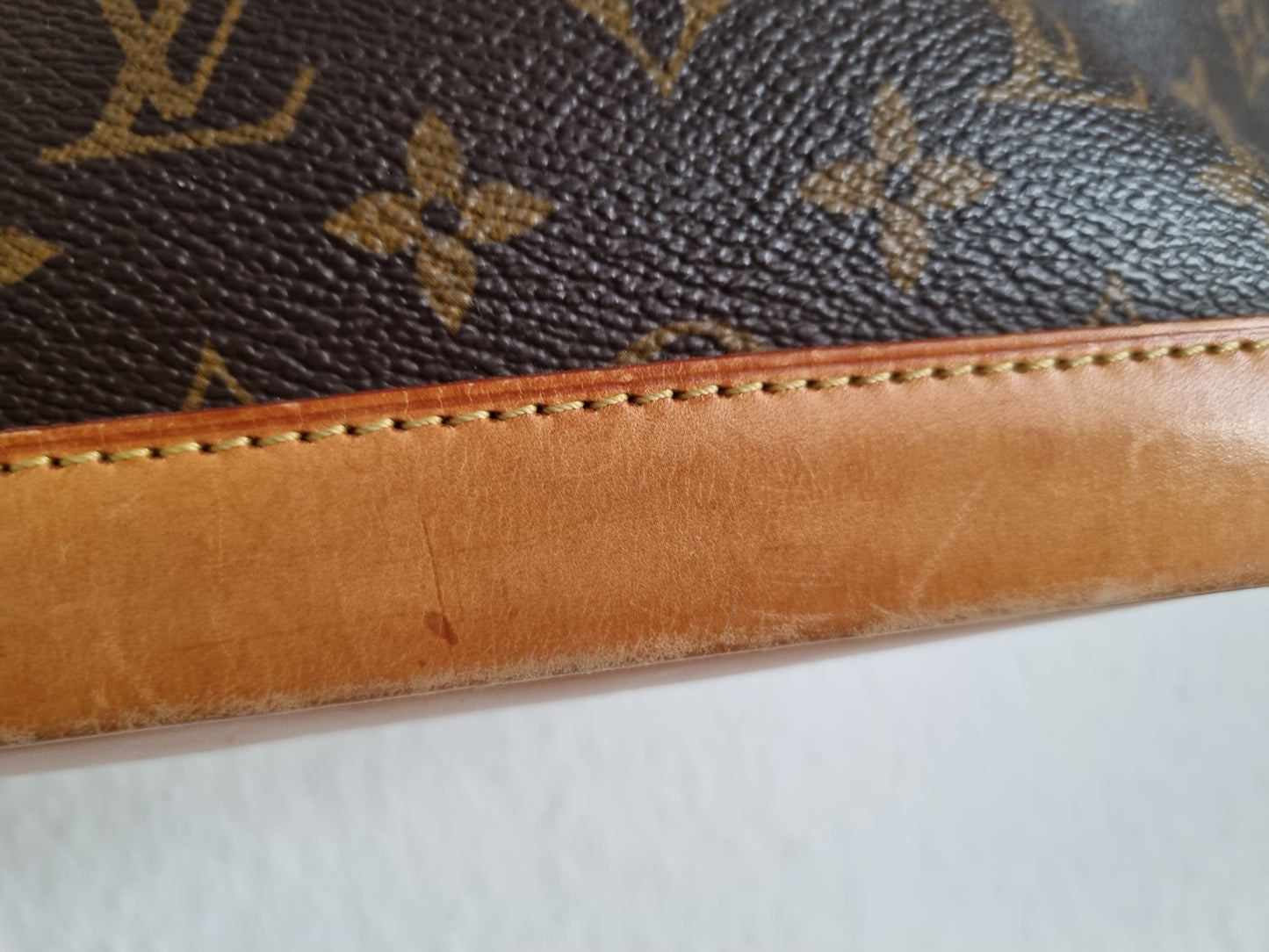 Louis Vuitton Alma Vintage PM