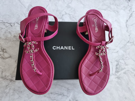 Chanel Sandalen - Größe 37C (Wide Fit)