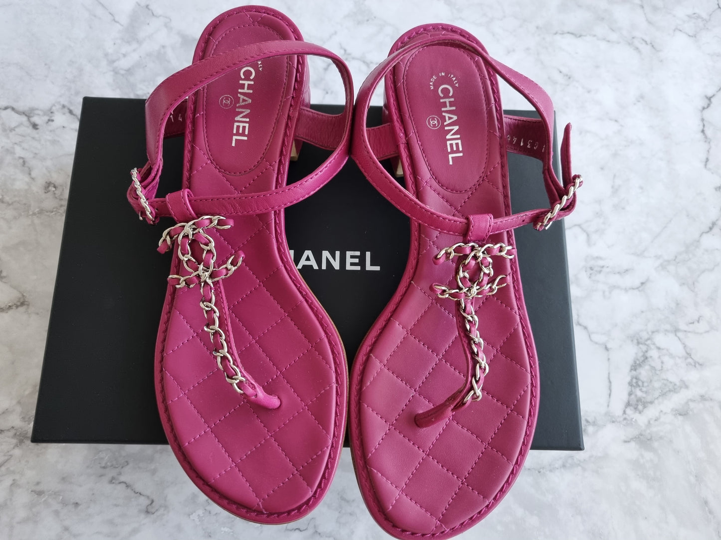 Chanel Sandalen - Größe 37C (Wide Fit)