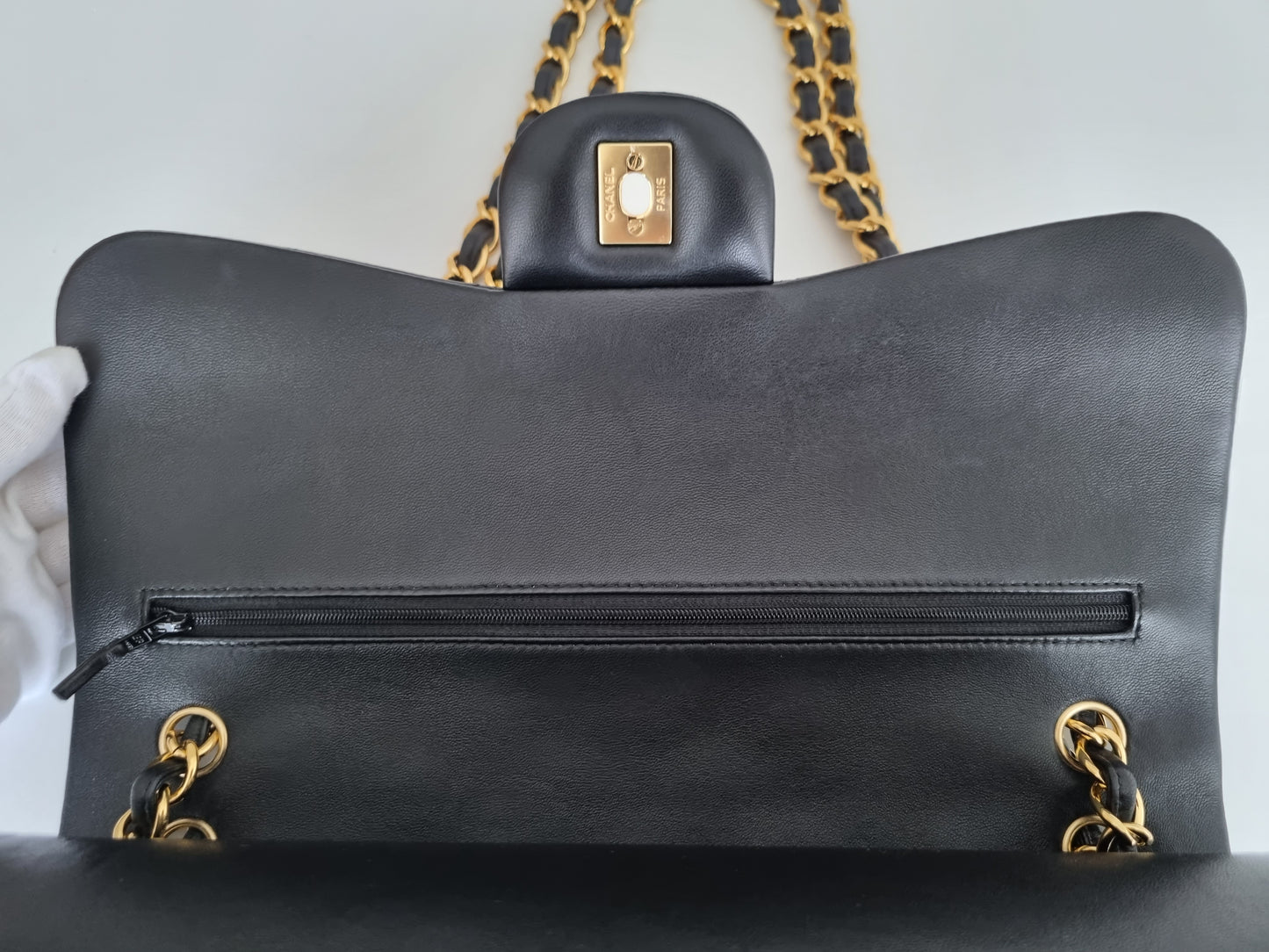 Chanel Jumbo Classic Double Flap - Schwarz - Lammleder mit Hardware in Gold