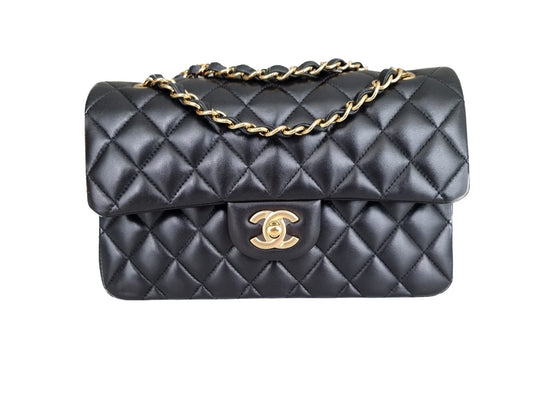 Chanel Small Classic Double Flap - Schwarz - Lammleder mit Hardware in Gold