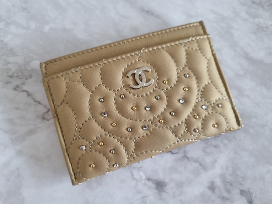 Chanel Kartenetui Gold Camellia
