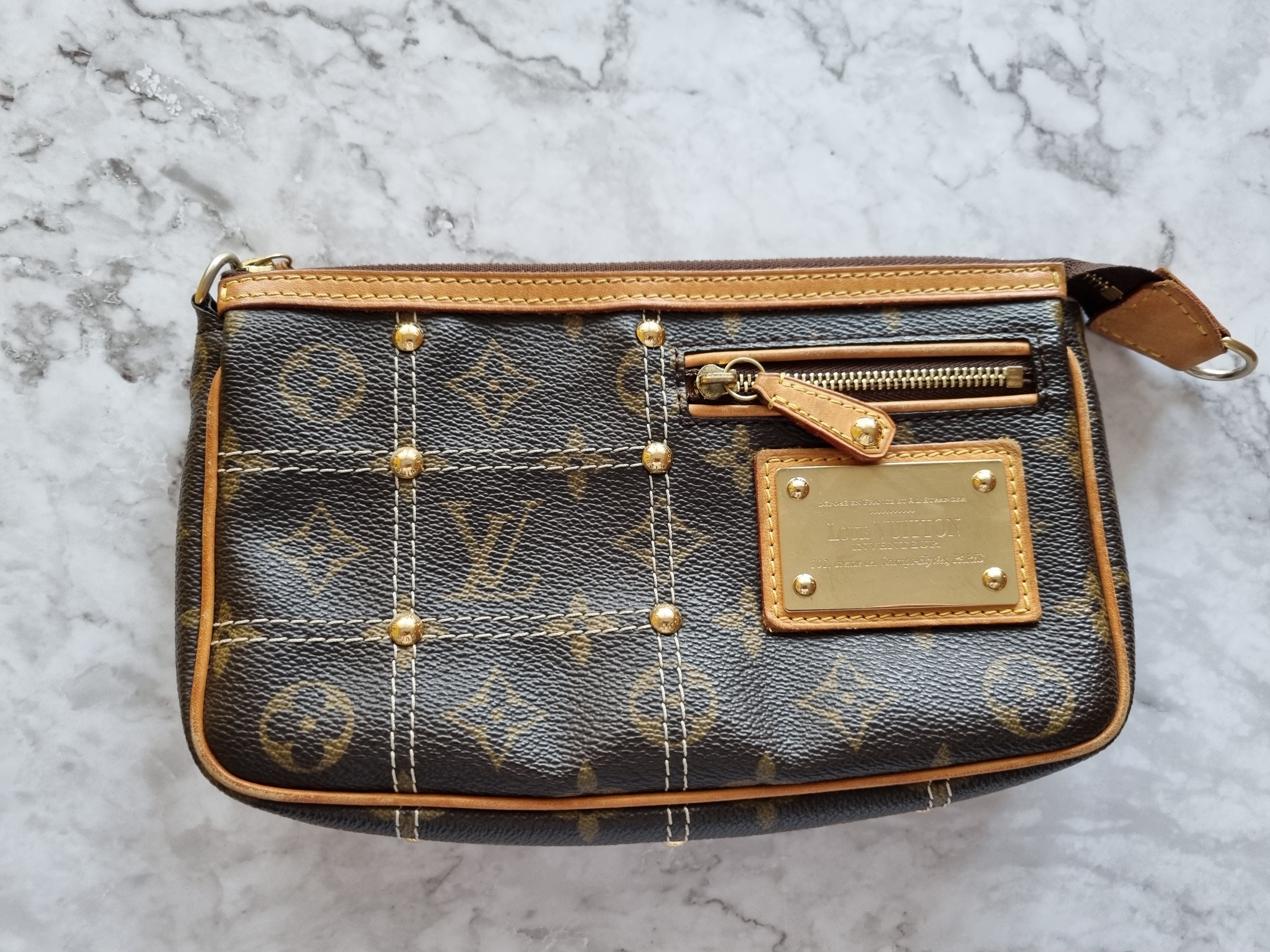 Louis Vuitton Rivet Pochette Accessoires LV Limited Edition Just One More Handbag