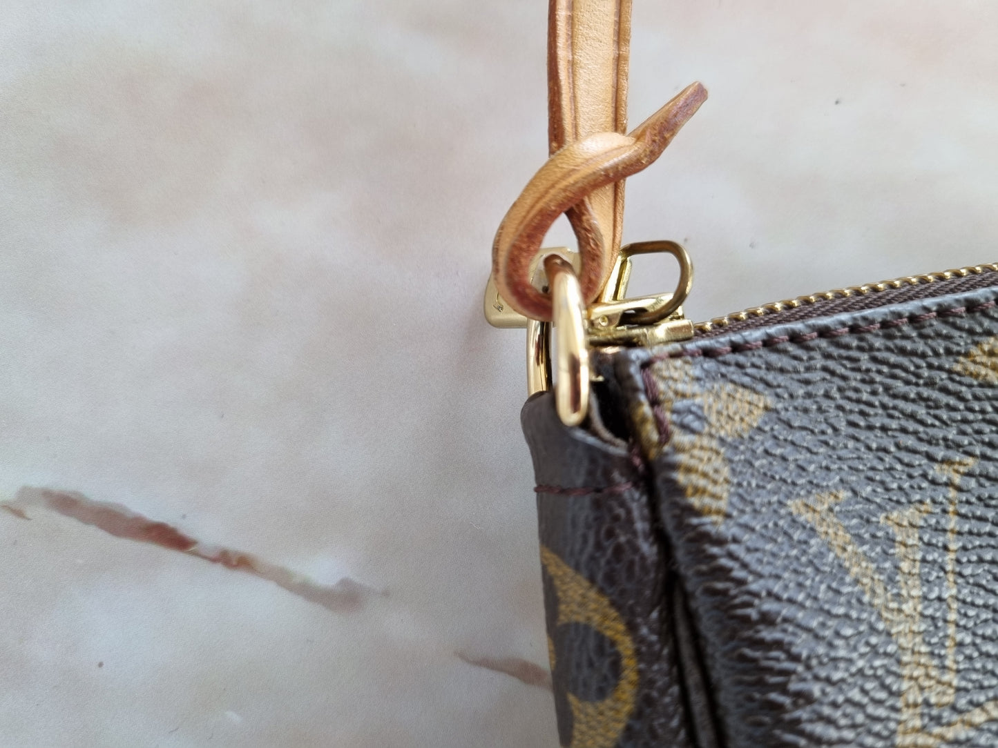 Louis Vuitton Pochette Accessoires